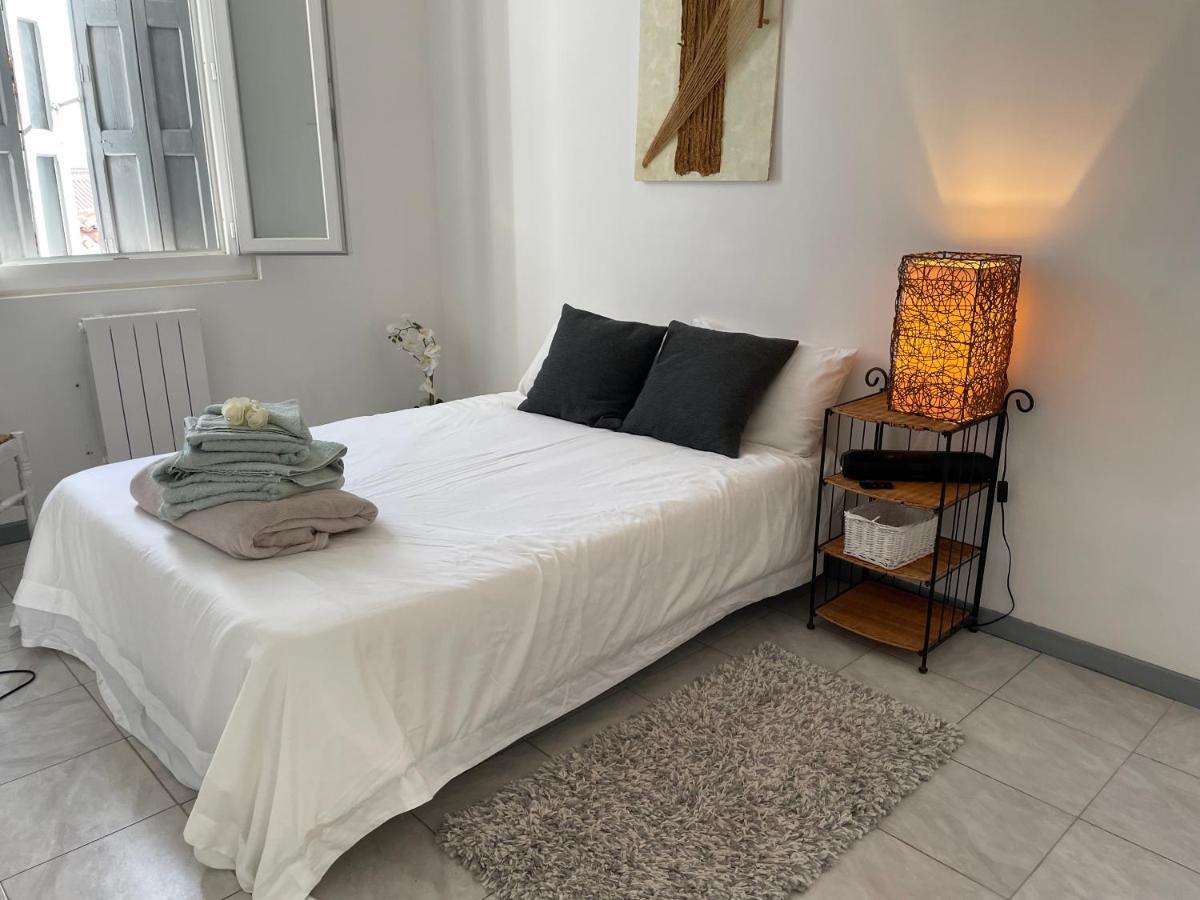 Centre Carcassonne Apartment With Private Sunny Terrace Exteriör bild